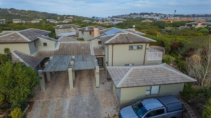 4 Bedroom Property for Sale in Hartenbos Landgoed Western Cape